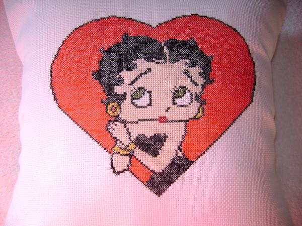 Capa p/ Almofada Betty Boop Coração